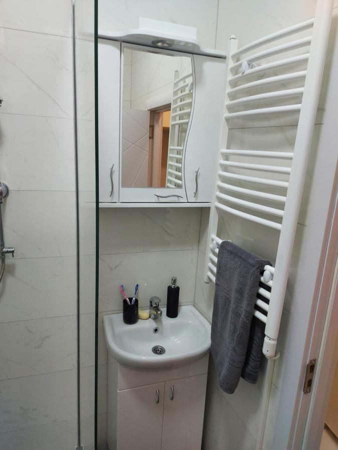 Apartman Mikikiki Belgrád Kültér fotó