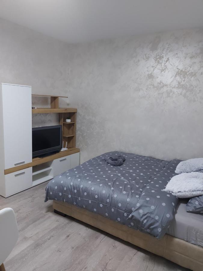 Apartman Mikikiki Belgrád Kültér fotó